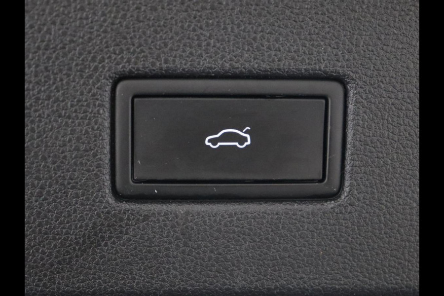 Volkswagen Tiguan 1.5 TSI R-Line | Camera | Matrix LED | Adaptive cruise | Carplay | Navigatie | Keyless | 19'' | Virtual Cockpit | Climate control | Parkeerhulp