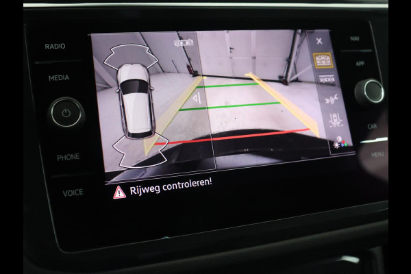 Volkswagen Tiguan 1.5 TSI R-Line | Camera | Matrix LED | Adaptive cruise | Carplay | Navigatie | Keyless | 19'' | Virtual Cockpit | Climate control | Parkeerhulp