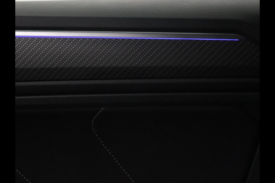 Volkswagen Tiguan 1.5 TSI R-Line | Camera | Matrix LED | Adaptive cruise | Carplay | Navigatie | Keyless | 19'' | Virtual Cockpit | Climate control | Parkeerhulp