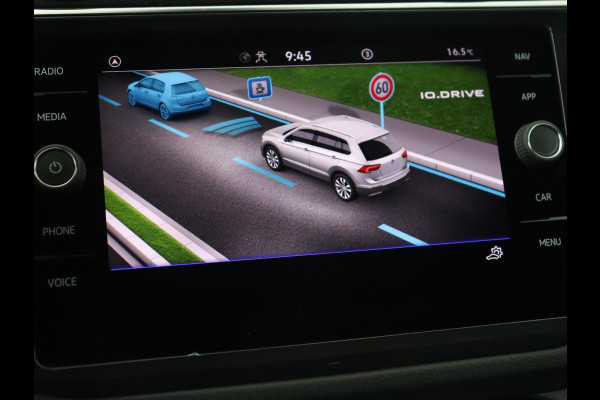 Volkswagen Tiguan 1.5 TSI R-Line | Camera | Matrix LED | Adaptive cruise | Carplay | Navigatie | Keyless | 19'' | Virtual Cockpit | Climate control | Parkeerhulp