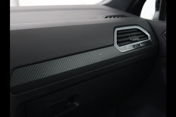 Volkswagen Tiguan 1.5 TSI R-Line | Camera | Matrix LED | Adaptive cruise | Carplay | Navigatie | Keyless | 19'' | Virtual Cockpit | Climate control | Parkeerhulp