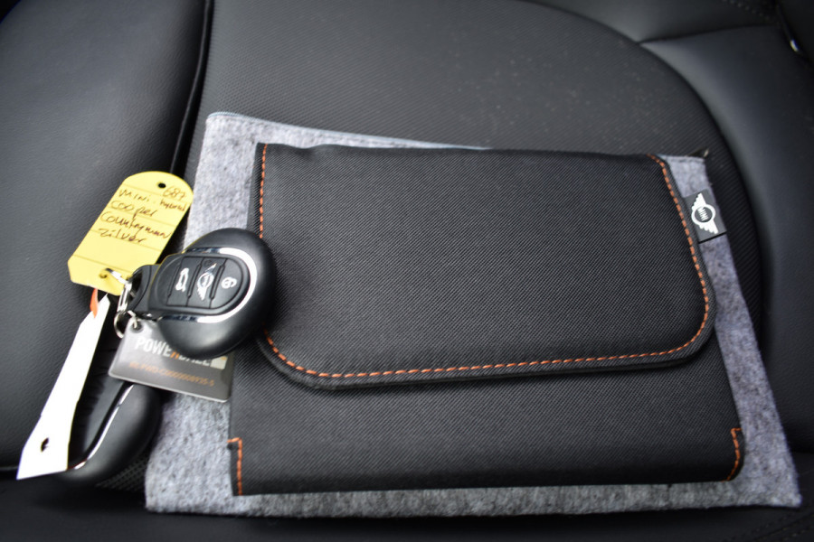 MINI Countryman 220PK HYBRID COOPER S E ALL4 SPORT CAMERA/NAVI/LEDER/CARPLAY