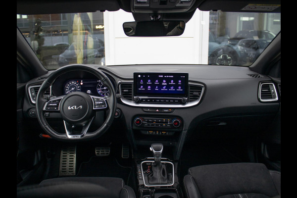 Kia Ceed Sportswagon 1.5 T-GDi GT-Line | Schuifkanteldak | Stoel en stuurverwarming |