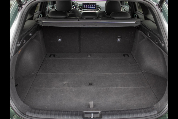Kia Ceed Sportswagon 1.5 T-GDi GT-Line | Schuifkanteldak | Stoel en stuurverwarming |