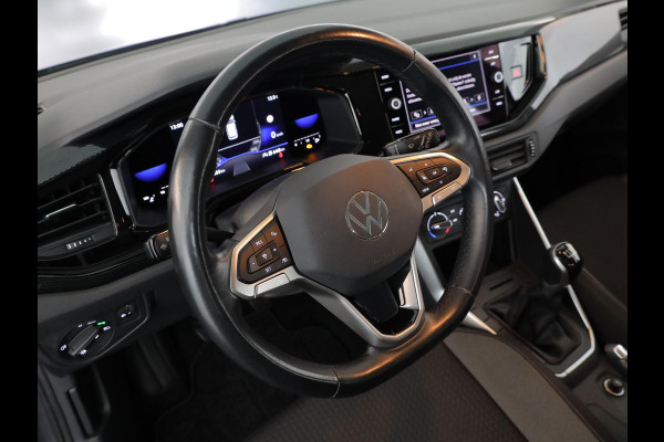 Volkswagen Polo 1.0 TSI Life 95 pk | Navigatie |Parkeersensoren | Adaptieve cruise control | Apple Carplay/Android Auto |