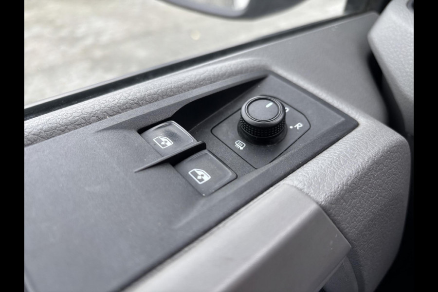Volkswagen Crafter 35 2.0 TDI L3H2*A/C*CRUISE*HAAK*CAM*CARPLAY*