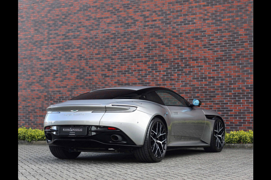 Aston Martin DB12 4.0 V8