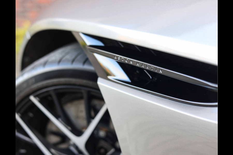 Aston Martin DB12 4.0 V8