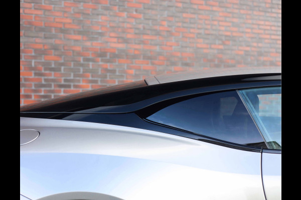 Aston Martin DB12 4.0 V8