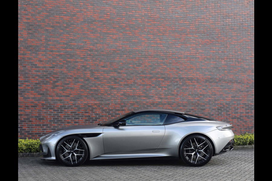 Aston Martin DB12 4.0 V8