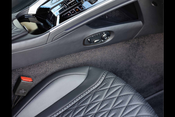 Aston Martin DB12 4.0 V8