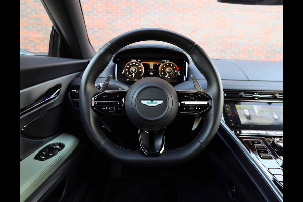 Aston Martin DB12 4.0 V8