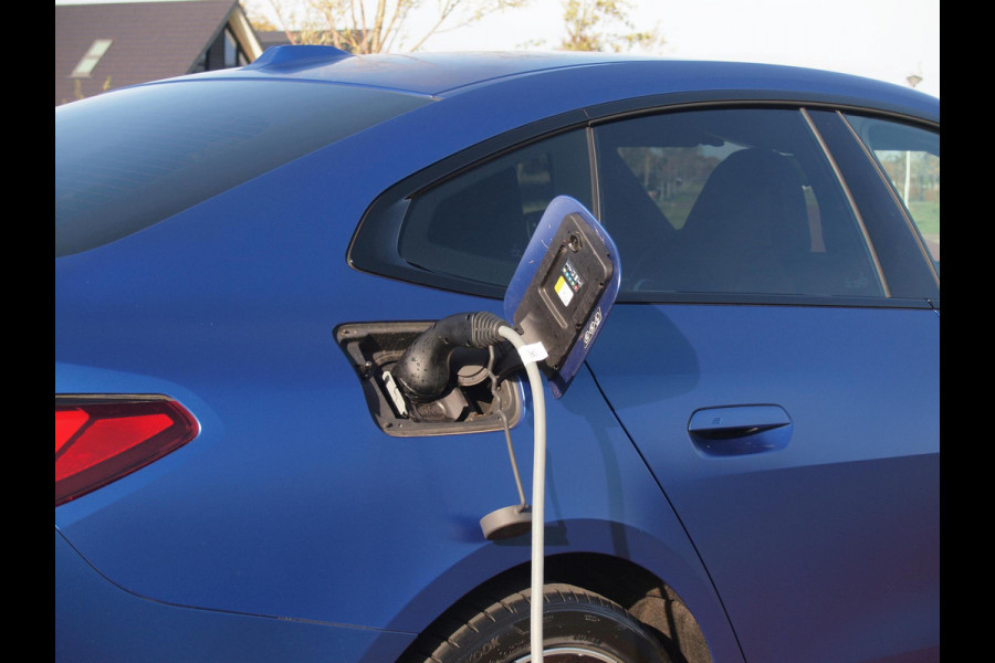 BMW i4 M50 High Executive 84 kWh | 544 PK | Harman Kardon | Head-Up Display | 360 Camera | Leder interieur | NL-Auto |