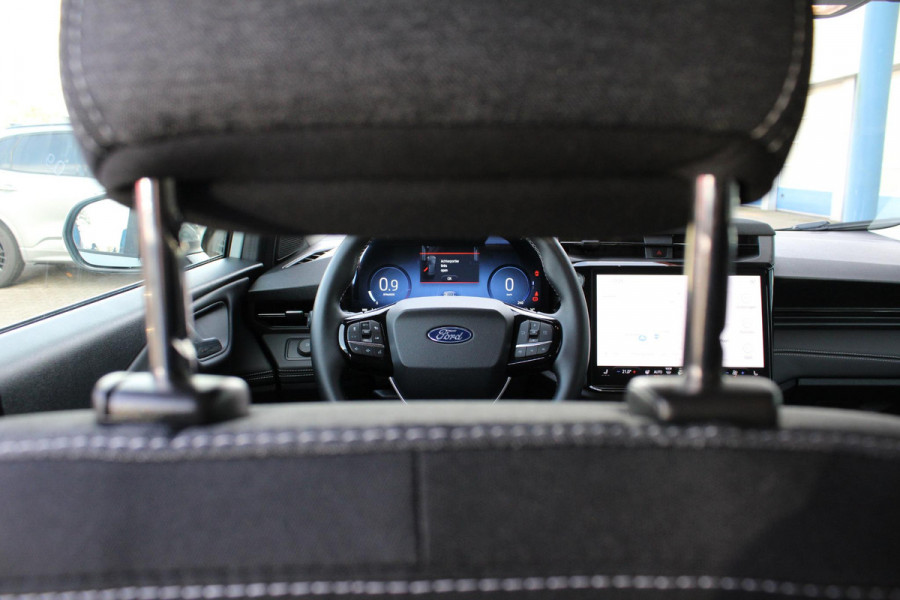 Ford Puma 1.0 EcoBoost Hybrid Titanium 125pk | NIEUWE MODEL! | Trekhaak Afneembaar | Driver Assistance Pack | Winterpack | Reservewiel | Comfort Pack