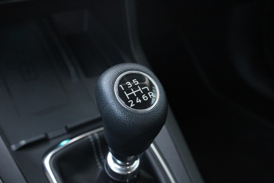 Ford Puma 1.0 EcoBoost Hybrid Titanium 125pk | NIEUWE MODEL! | Trekhaak Afneembaar | Driver Assistance Pack | Winterpack | Reservewiel | Comfort Pack