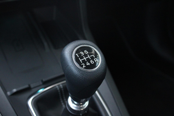 Ford Puma 1.0 EcoBoost Hybrid Titanium 125pk | NIEUWE MODEL! | Trekhaak Afneembaar | Driver Assistance Pack | Winterpack | Reservewiel | Comfort Pack