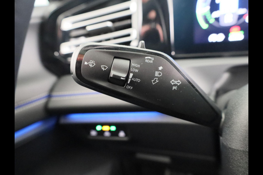 Volkswagen Tiguan 1.5 eHybrid R-Line Edition 204PK | Panoramadak | Black Style pakket | 20 Inch | Stoelverwarming | Navigatie