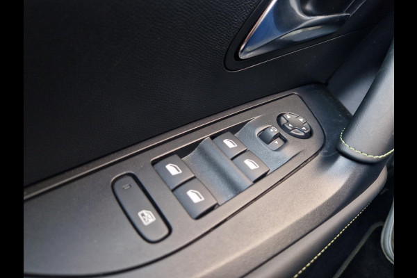 Peugeot 2008 1.2 PureTech EAT8 130PK GT Line /I Cockpit /Adap Cruise /Led