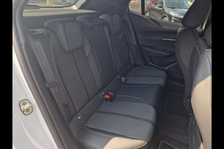 Peugeot 2008 1.2 PureTech EAT8 130PK GT Line /I Cockpit /Adap Cruise /Led