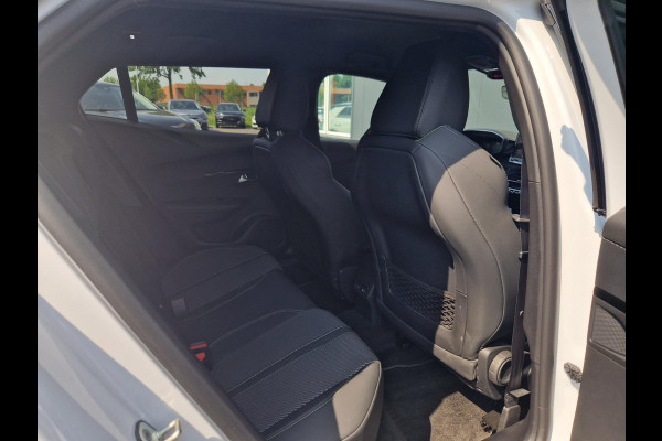Peugeot 2008 1.2 PureTech EAT8 130PK GT Line /I Cockpit /Adap Cruise /Led