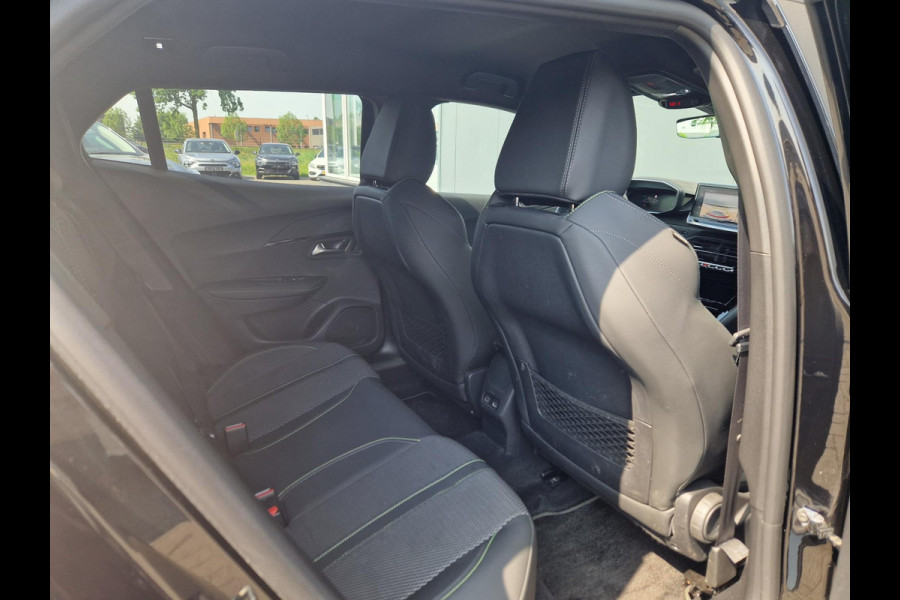 Peugeot 2008 1.2 PureTech EAT8 130PK GT Line /I Cockpit /Adap Cruise /Led