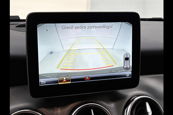 Mercedes-Benz GLA 180 Business Solution AMG Limited(Goed OnderH, Carplay, Navi, StoelV, Keyless, Camera, Etc)