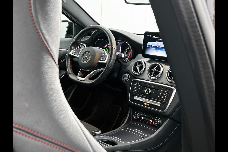 Mercedes-Benz GLA 180 Business Solution AMG Limited(Goed OnderH, Carplay, Navi, StoelV, Keyless, Camera, Etc)