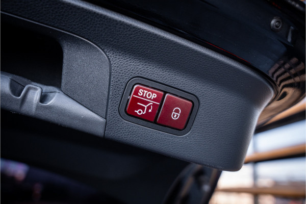 Mercedes-Benz GLC Coupé AMG GLC63 S 4MATIC+ - Panorama | Burmester | Carbon | Stoelmassage & koeling