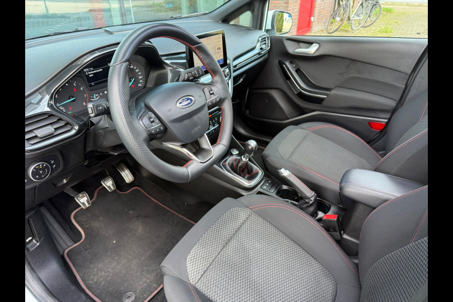 Ford Fiesta 1.0 EcoBoost ST-Line - Pano/schuifdak - Navi - Winterpakket - Org.NL