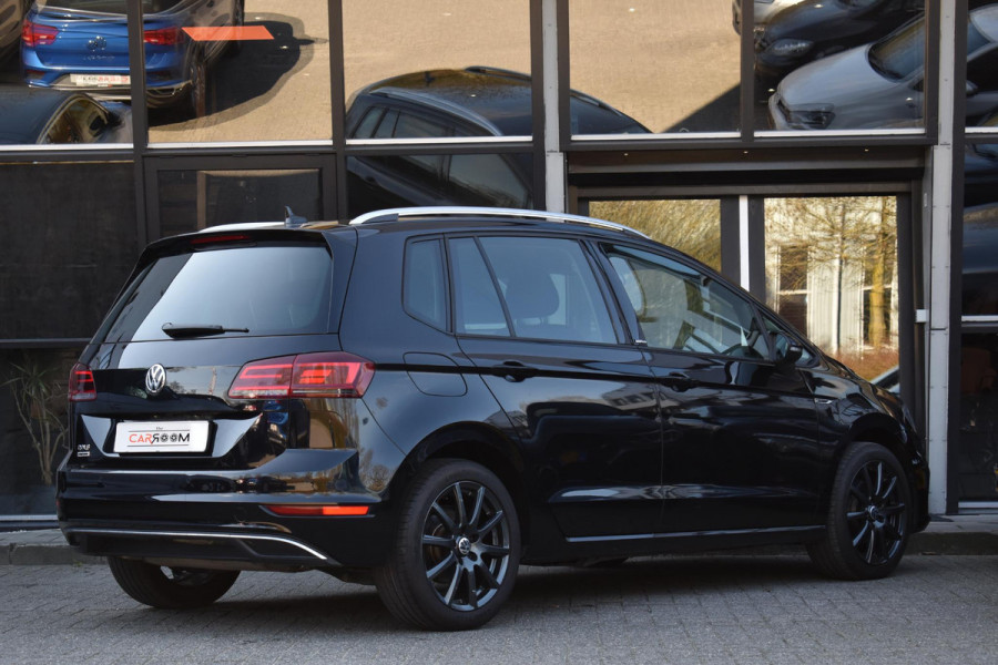 Volkswagen Golf Sportsvan 1.5 TSI ACT R Line ACC Lane Camera Led Xenon