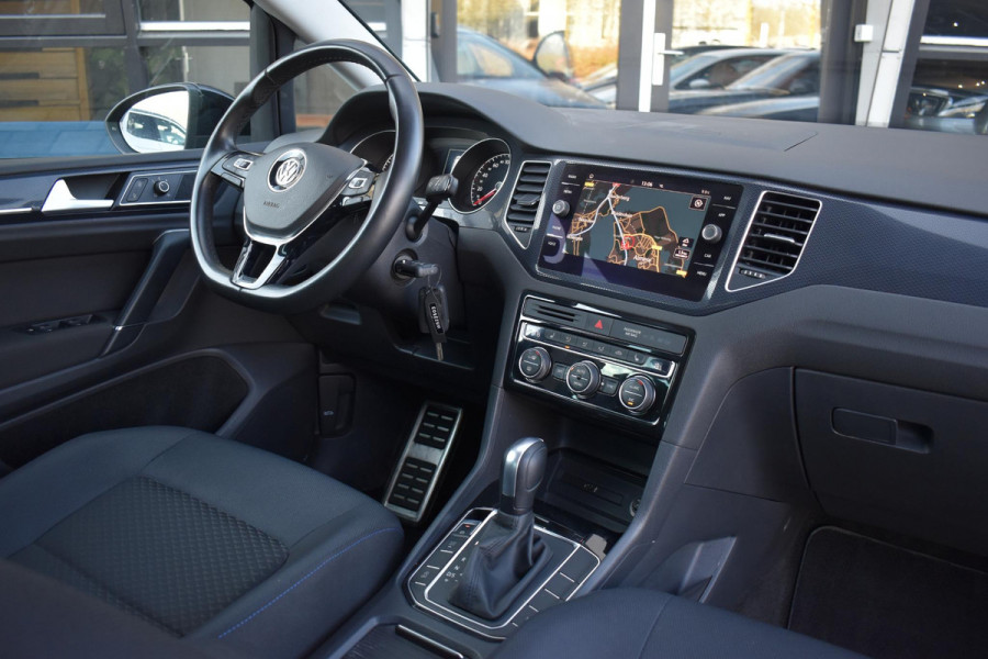 Volkswagen Golf Sportsvan 1.5 TSI ACT R Line ACC Lane Camera Led Xenon