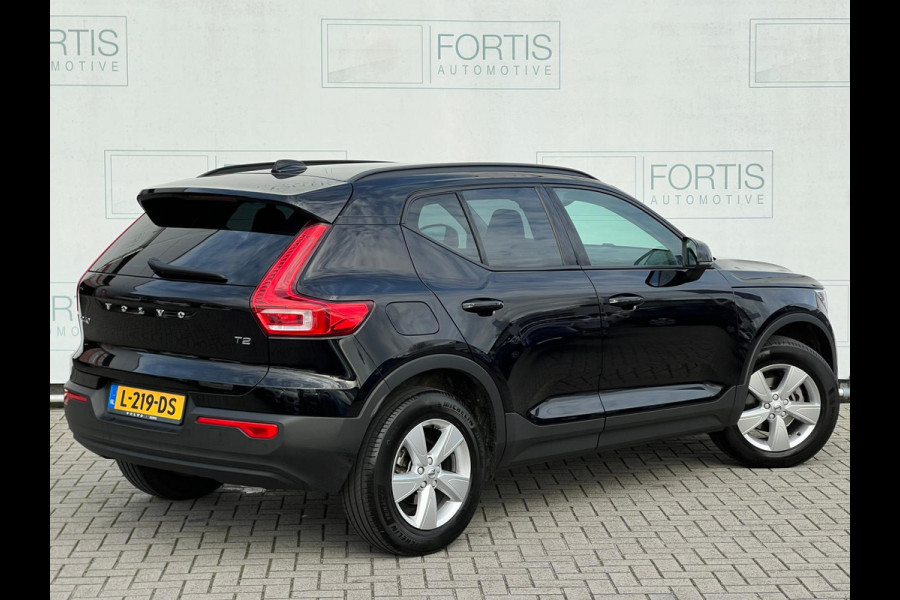 Volvo XC40 1.5 T2 Momentum Core NL AUTO | DEALER ONDERH | WEGKLAPBARE TREKHAAK | CAMERA | CARPLAY |
