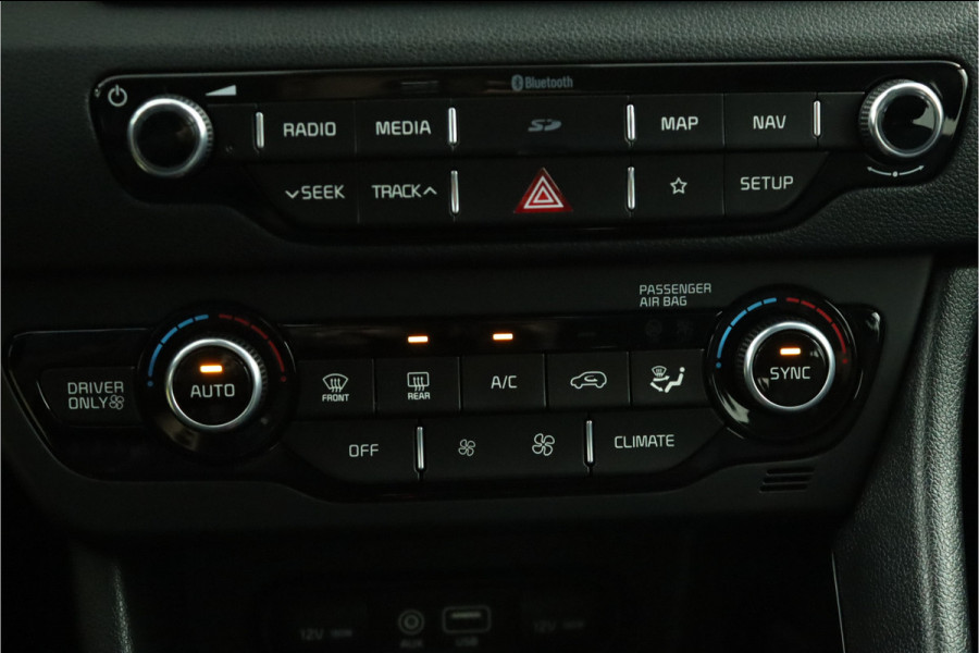 Kia Niro 1.6 GDi Hybrid DynamicLine - Automaat Apple Carplay/Android Auto - Cruise Control - Climate Control - Navigatie - achteruitrijcamera - Trekhaak Fabrieksgarantie tot 03-2026