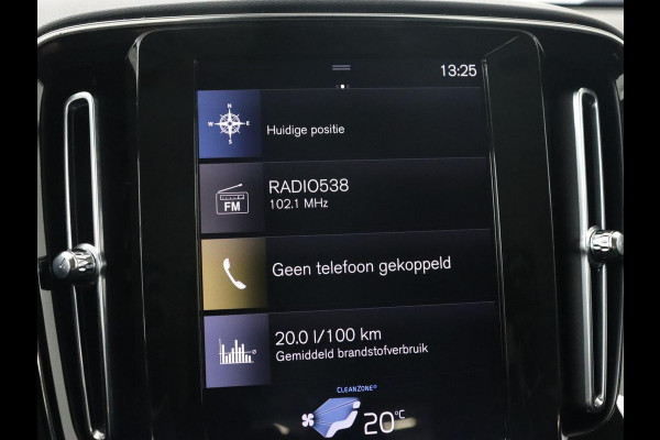 Volvo XC40 2.0 T4 Momentum | Trekhaak | 360 Camera | Adaptive cruise | Navigatie | 19'' | Half leder | Climate control | Bluetooth