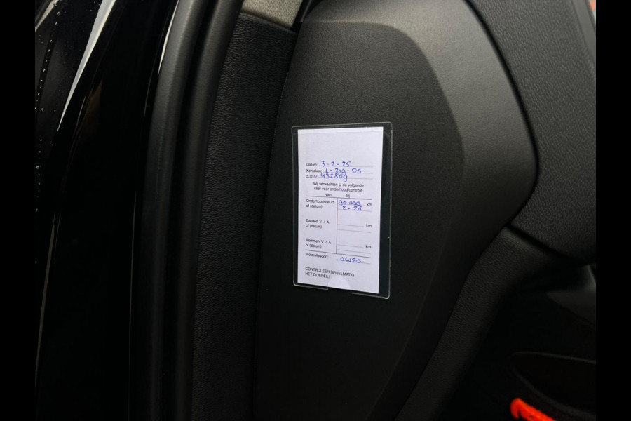 Volvo XC40 1.5 T2 Momentum Core NL AUTO | DEALER ONDERH | WEGKLAPBARE TREKHAAK | CAMERA | CARPLAY |