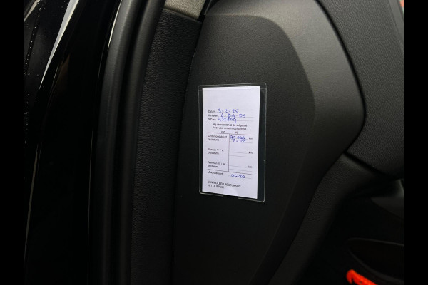 Volvo XC40 1.5 T2 Momentum Core NL AUTO | DEALER ONDERH | WEGKLAPBARE TREKHAAK | CAMERA | CARPLAY |