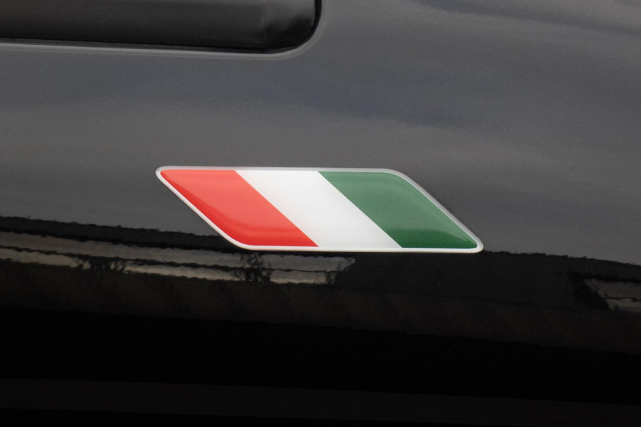 Fiat 500 1.0 Hybrid Rockstar | PANORAMADAK | CRUISE CONTROL | APPLE CARPLAY/ANDROID AUTO