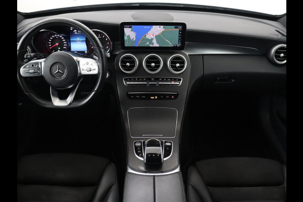 Mercedes-Benz C-Klasse 300e AMG Night | Stoelverwarming | Carplay | Leder/Alcantara | Camera | Navigatie | Park Assist | Full LED | PHEV | Plug In