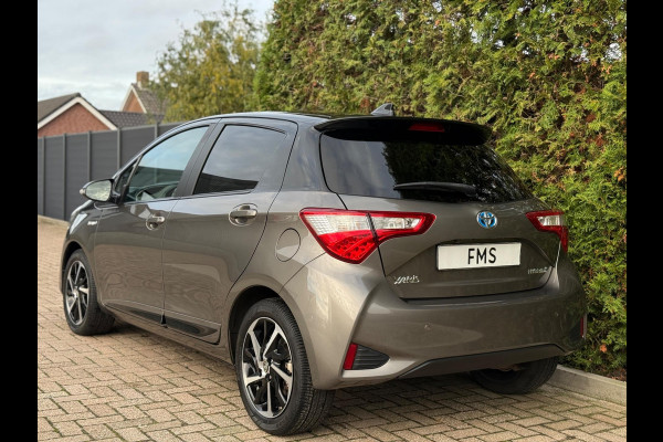 Toyota Yaris 1.5 Hybrid Selection CarPlay Camera