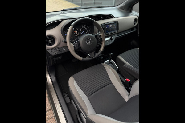 Toyota Yaris 1.5 Hybrid Selection CarPlay Camera