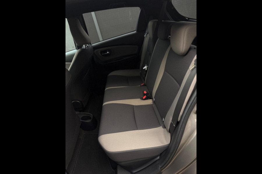 Toyota Yaris 1.5 Hybrid Selection CarPlay Camera