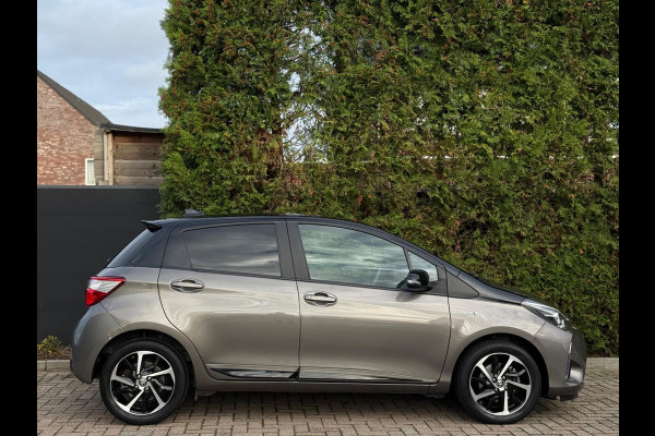 Toyota Yaris 1.5 Hybrid Selection CarPlay Camera