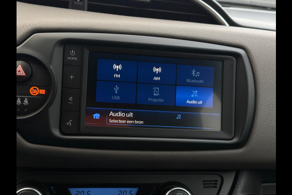 Toyota Yaris 1.5 Hybrid Selection CarPlay Camera