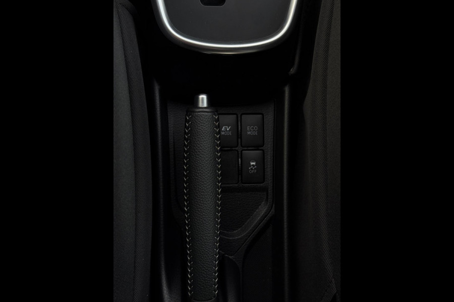 Toyota Yaris 1.5 Hybrid Selection CarPlay Camera