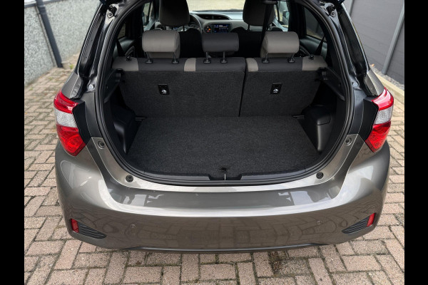 Toyota Yaris 1.5 Hybrid Selection CarPlay Camera