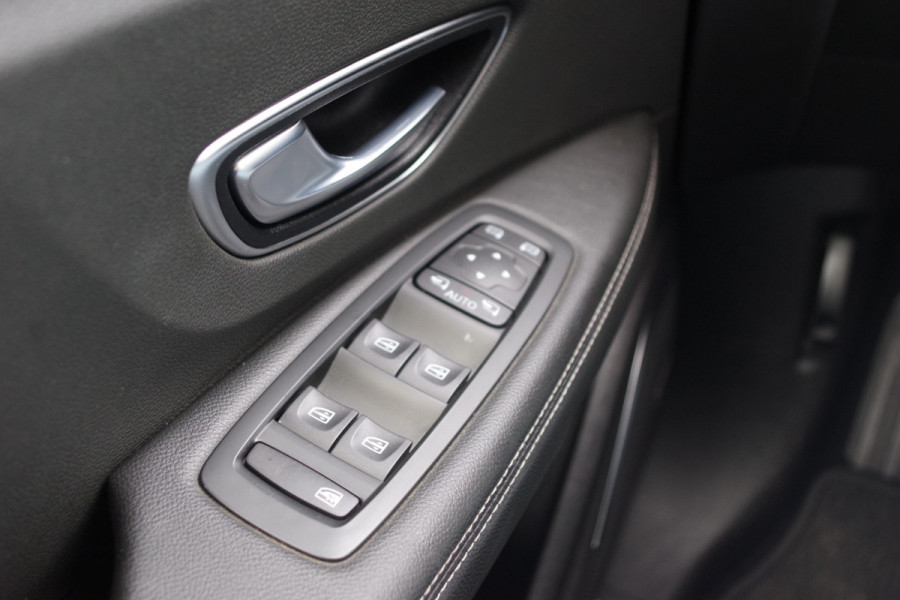 Renault Grand Scénic 1.2 TCe 130 PK Bose 7p, Panoramadak, Trekhaak, LED, Keyless, Camera,