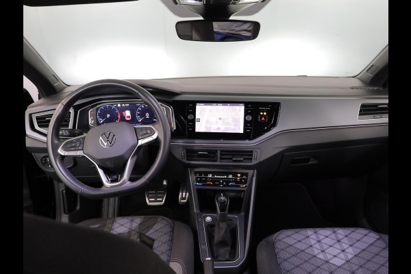 Volkswagen Taigo 1.0 TSI R-Line Edition 116 pk Automaat (DSG) | Verlengde garantie | Navigatie | Parkeersensoren | Achteruitrijcamera | Adaptieve cruise control | Black Style pakket | R-Line |