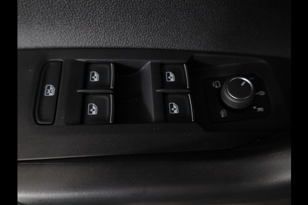 Volkswagen Taigo 1.0 TSI R-Line Edition 116 pk Automaat (DSG) | Verlengde garantie | Navigatie | Parkeersensoren | Achteruitrijcamera | Adaptieve cruise control | Black Style pakket | R-Line |