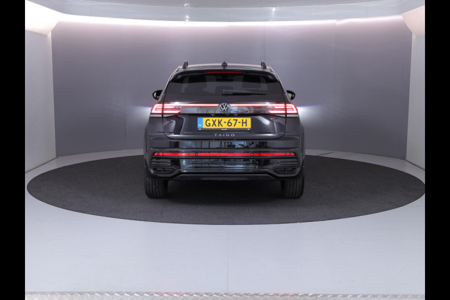 Volkswagen Taigo 1.0 TSI R-Line Edition 116 pk Automaat (DSG) | Verlengde garantie | Navigatie | Parkeersensoren | Achteruitrijcamera | Adaptieve cruise control | Black Style pakket | R-Line |