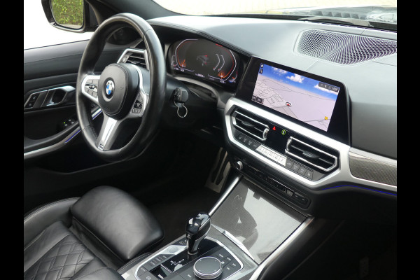 BMW 3 Serie Touring 330i Touring M Pakket Panoramadak/Camera/LED/LEER
